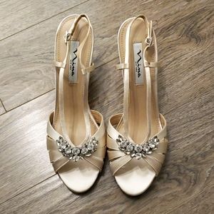 Brand new Nina ivory wedge